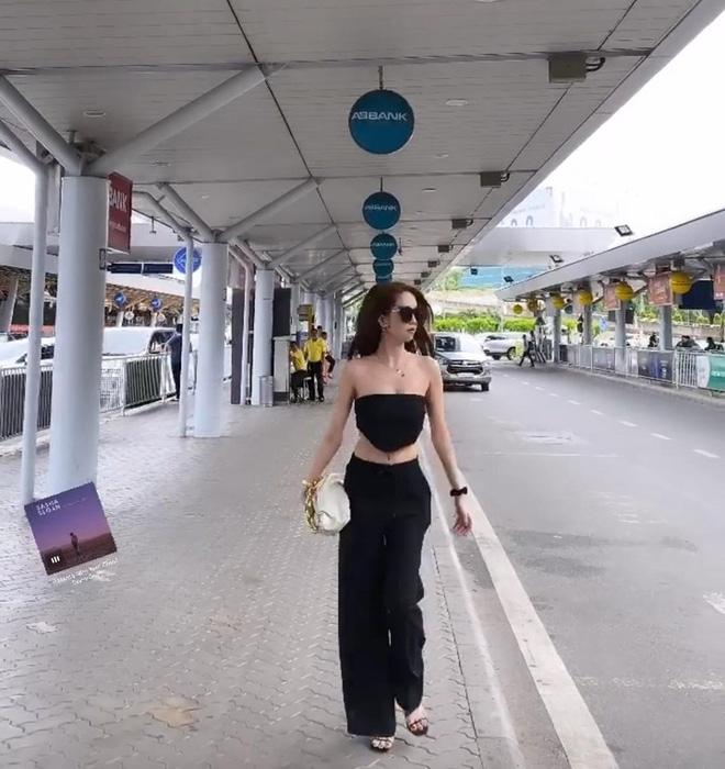 Ngọc Trinh khoe vòng 3 quá nóng bỏng nhưng hình như ngực căng đầy đã bốc hơi?-10