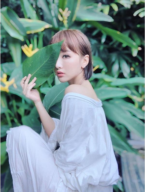 Nữ diễn viên 8X vẫn độc thân và dành thời gian cho công việc, đi du lịch và tận hưởng cuộc sống.