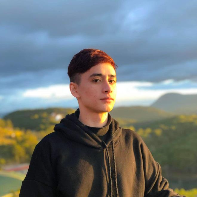 MC điển trai người Nga trả lời fan lý do bất ngờ dẫn bản tin VTV sau thời gian dài vắng bóng-8