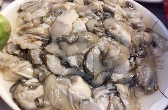 Mua hàu, chọn những con có đặc điểm này đảm bảo tươi ngon, nhiều thịt ăn đã miệng-3