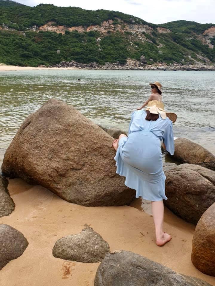 Người yêu không cần nhưng bạn thân vì ta xoạc chân chụp ảnh thì nhất định phải có-5