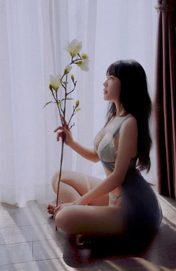 Chụp ảnh sexy, Elly Trần vô tình hé lộ một số ngóc ngách trong nhà riêng-5