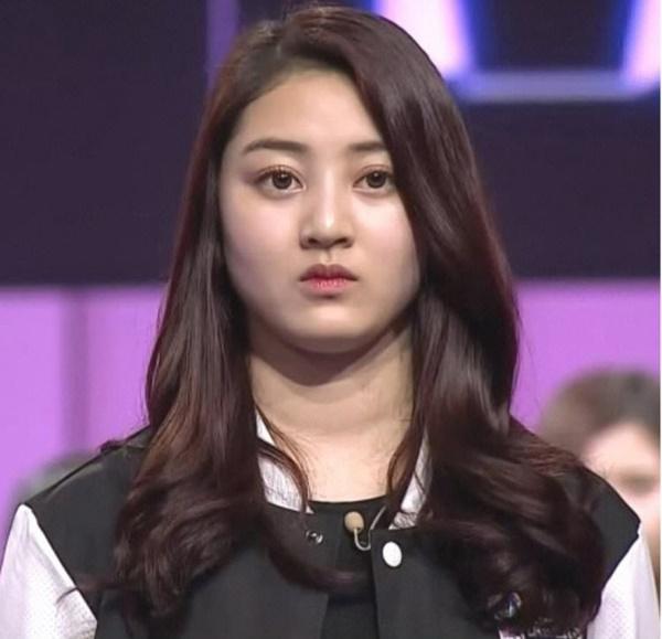 Khâu miệng - bịt tai và cái giá đôi khi bằng máu cho những người hiến thân nghề... idols-3