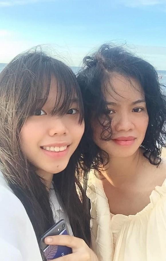 15 tuổi, con gái út của cố nhạc sĩ Trần Lập xinh đẹp phổng phao, ra dáng thiếu nữ-2