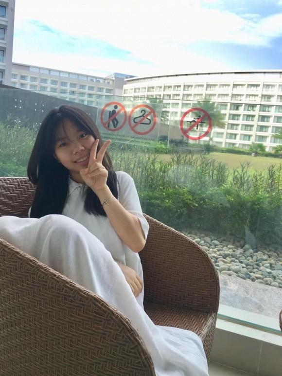 15 tuổi, con gái út của cố nhạc sĩ Trần Lập xinh đẹp phổng phao, ra dáng thiếu nữ-4