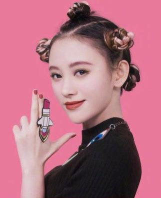 Mỹ nữ 4.000 năm Cúc Tịnh Y bị chê khi trang điểm đậm-3