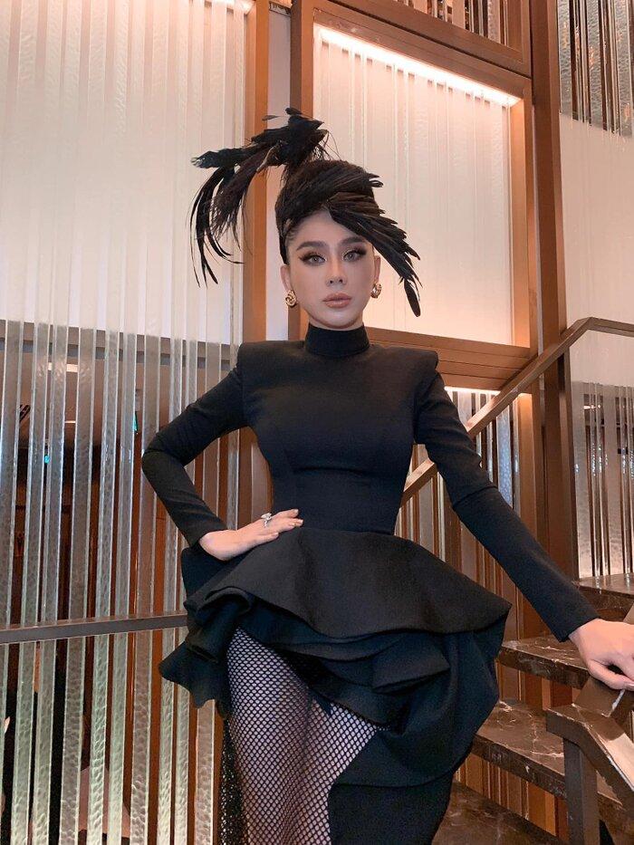 SAO MẶC XẤU: Hương Giang bị ví như khiếm thị - Ốc Thanh Vân tự dìm chiều cao-3