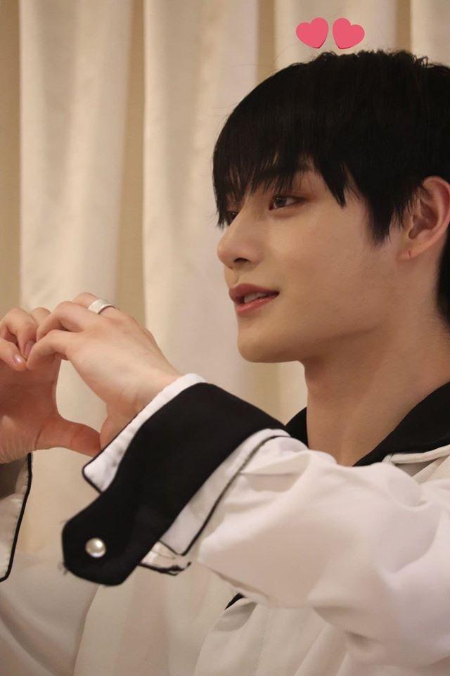 Tiếc nuối nam thần tượng Kpop sở hữu ngoại hình cực phẩm mà sao sự nghiệp tối tăm-5