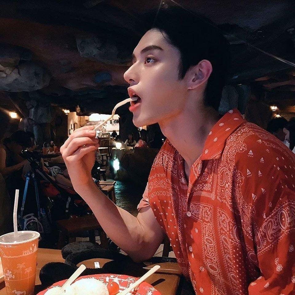 Tiếc nuối nam thần tượng Kpop sở hữu ngoại hình cực phẩm mà sao sự nghiệp tối tăm-7