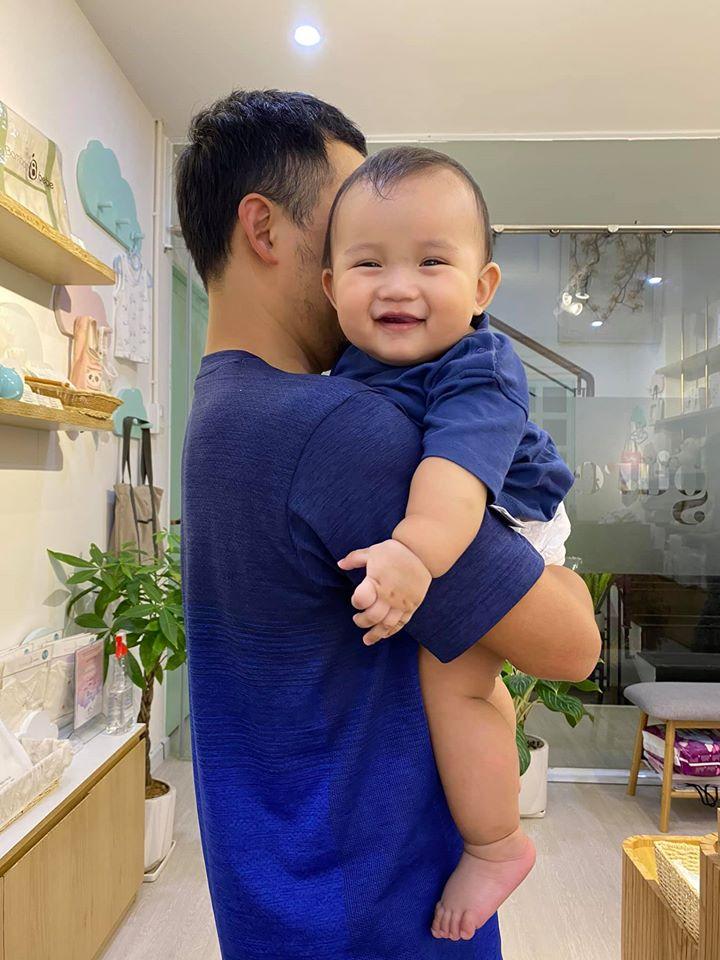 Cuộc sống bỉm sữa tràn ngập tiếng cười của Tiến Đạt và bà xã hotgirl-7