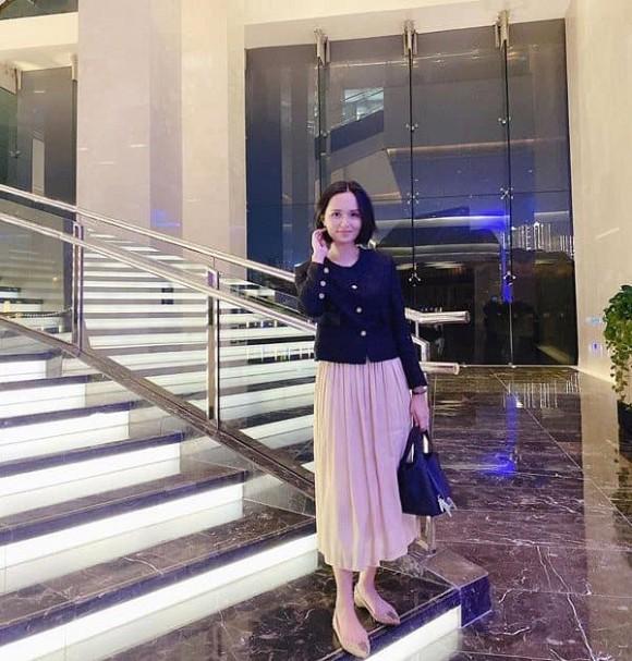 Quỳnh Anh sắm túi Hermes... đựng bỉm, chị gái Huyền Mi cũng rinh túi hiệu nửa tỷ đồng-6