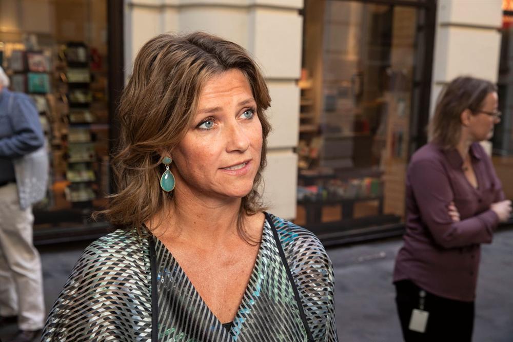 Công chúa hiện đại, người làm mẫu, người tranh cử tổng thống-3