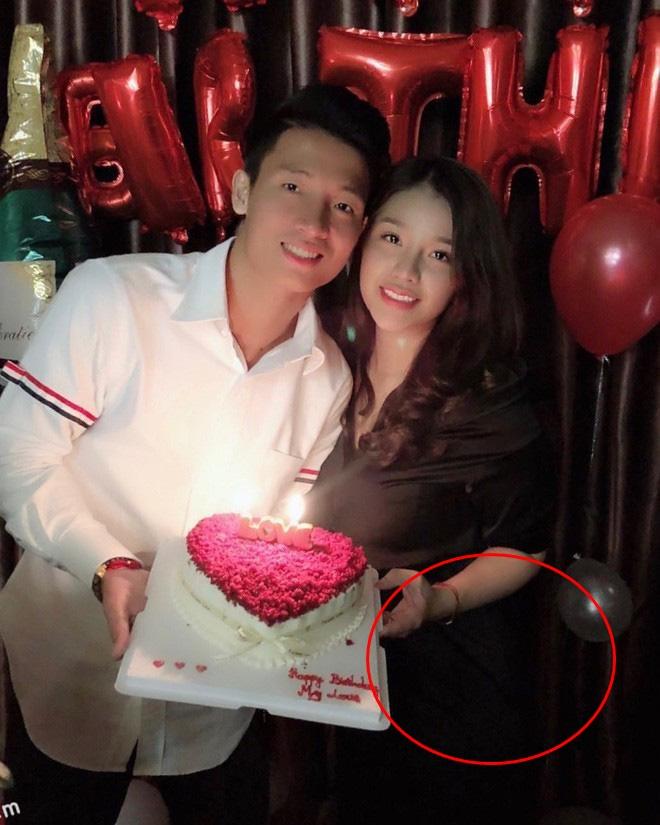 Khánh Linh lộ thân hình phát tướng sau khi sinh con cho Bùi Tiến Dũng-4