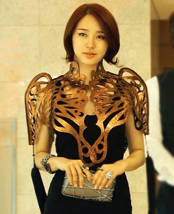 Kang Hye Na (Yoon Eun Hye) trong "My Fair Lady" là người thừa kế của khu biệt thự Lady Castle, từ nhỏ đã được chiều chuộng như một công chúa.