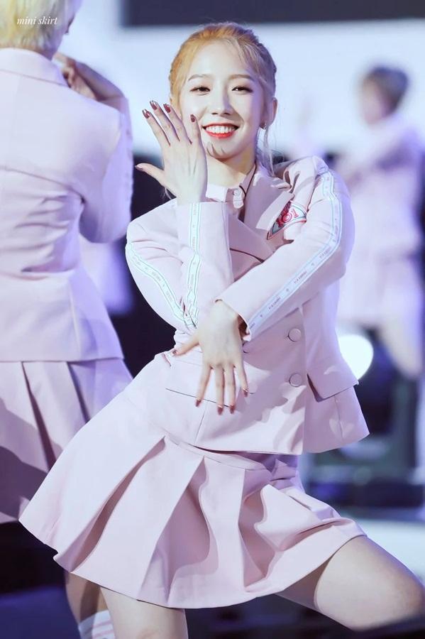 Điểm danh 8 thần tượng Kpop bật sáng nhờ tham gia show sống còn Trung Quốc-2