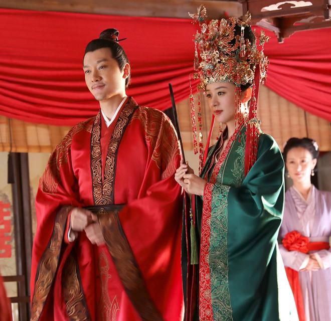 5 cô dâu xinh đẹp trên phim nhưng ngoài đời chưa một lần mặc váy cưới-8