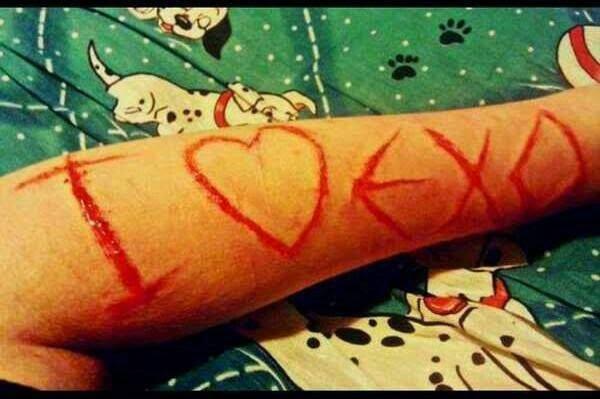 Idols và ám ảnh kinh hoàng mang tên sasaeng fan-1