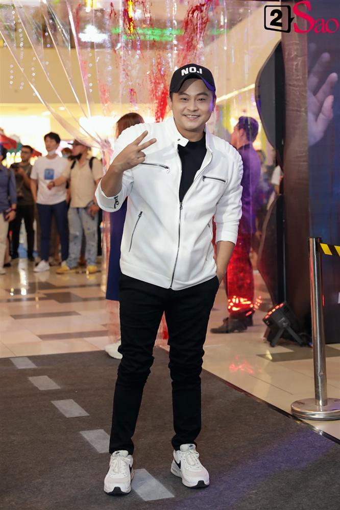 Nhã Phương lẻ bóng đến ủng hộ Ái Phương ra mắt phim mới-19