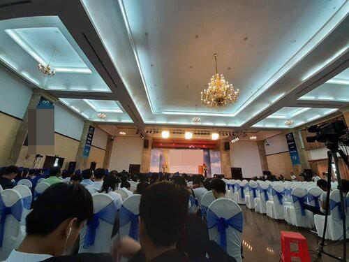 Dân mạng phát sốt những lễ tổng kết năm học của teen cuối cấp hoành tráng như tiệc cưới-7