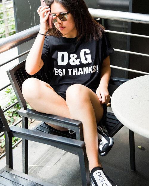 Diện bikini đỏ chót, con gái 17 tuổi của Phượng Chanel gây sốt với vòng 1 căng tràn-4