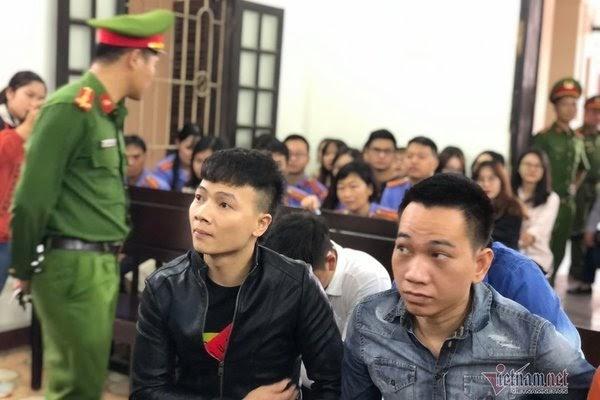 Khá Bảnh đi tù mới hơn 1 năm, vợ suýt cưới ở quê bị đồn yêu người mới-2