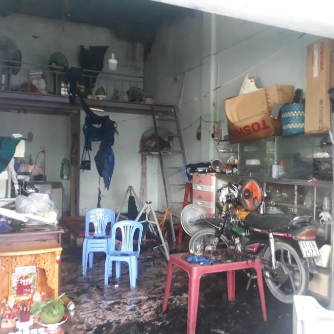 Vụ cháy tiệm cầm đồ ở Bình Dương: 2 vợ chồng và con trai 6 tuổi tử vong, nghi đốt nhà tự tử-2