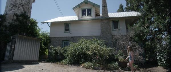 Những căn nhà ma ám khiến người xem rợn tóc gáy trên màn ảnh-5