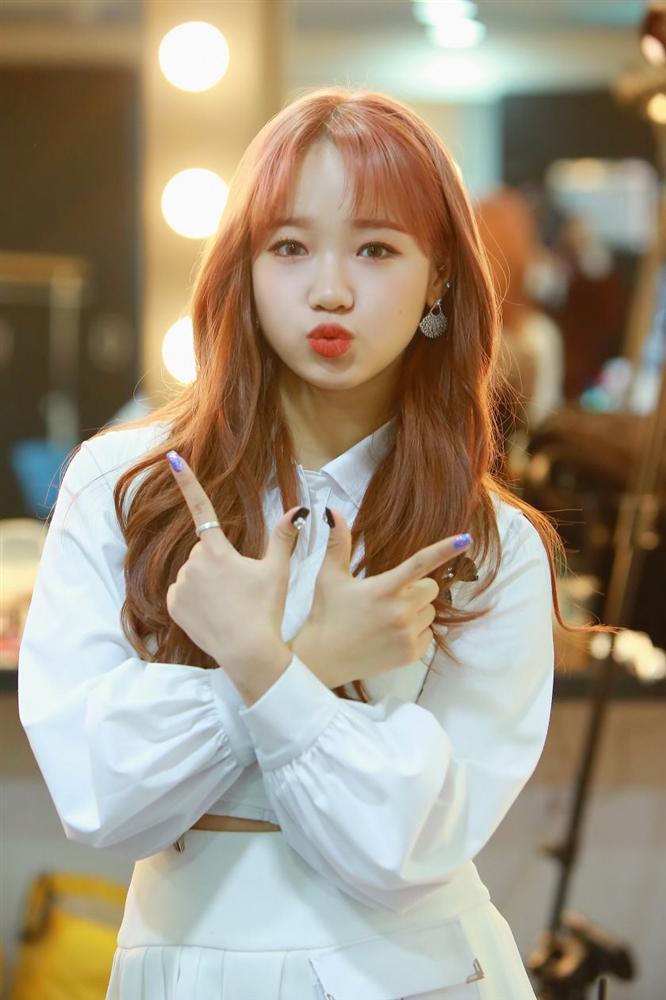 Những idol lớn tướng vẫn bị nhầm là maknae vì gương mặt quá non tơ-10