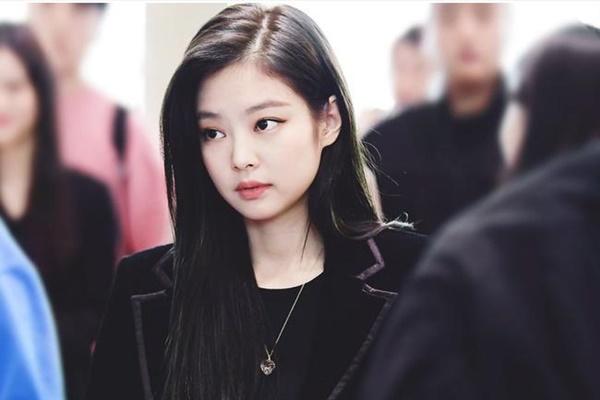 Giá giường của Jennie (BLACKPINK) gây sốc: Gấp đôi học phí đại học ở Mỹ-8