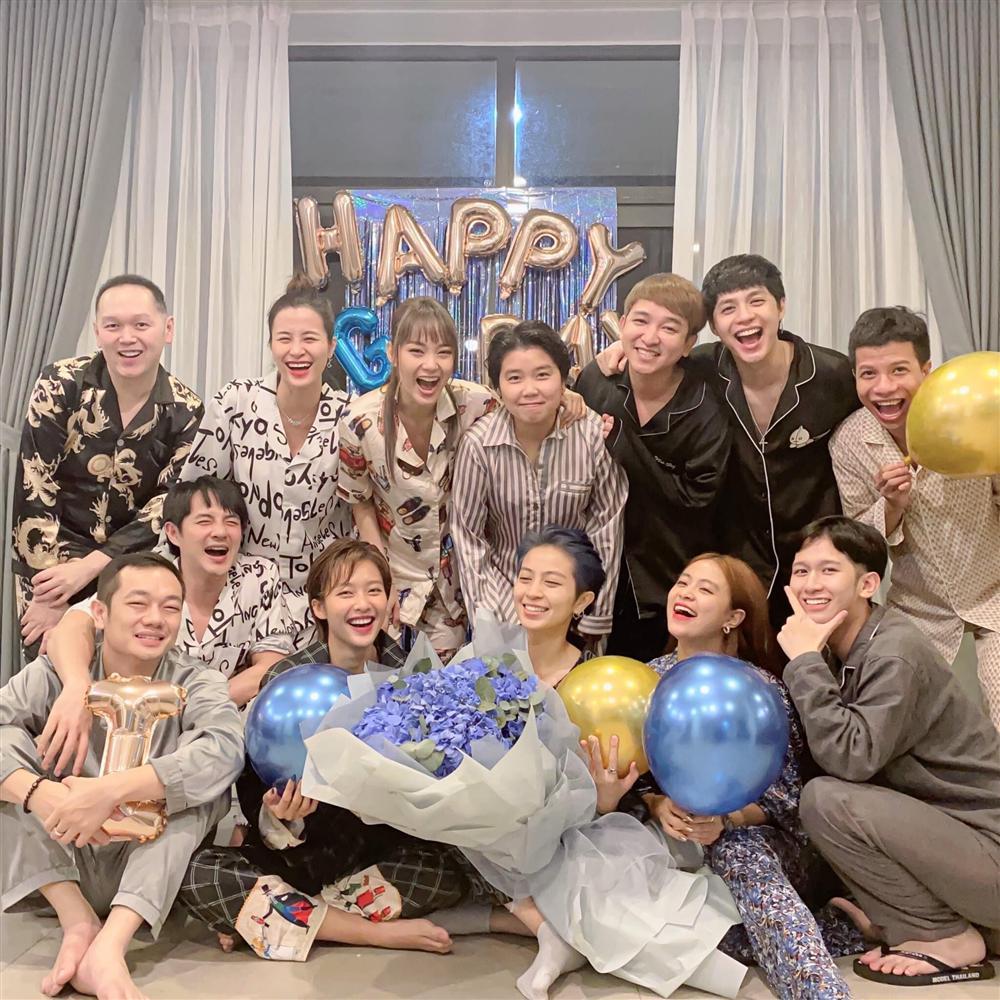 Hội bạn thân Gil Lê diện áo đồng điệu nhưng Mai Phương Thúy và Noo Phước Thịnh lại chiếm spotlight-1