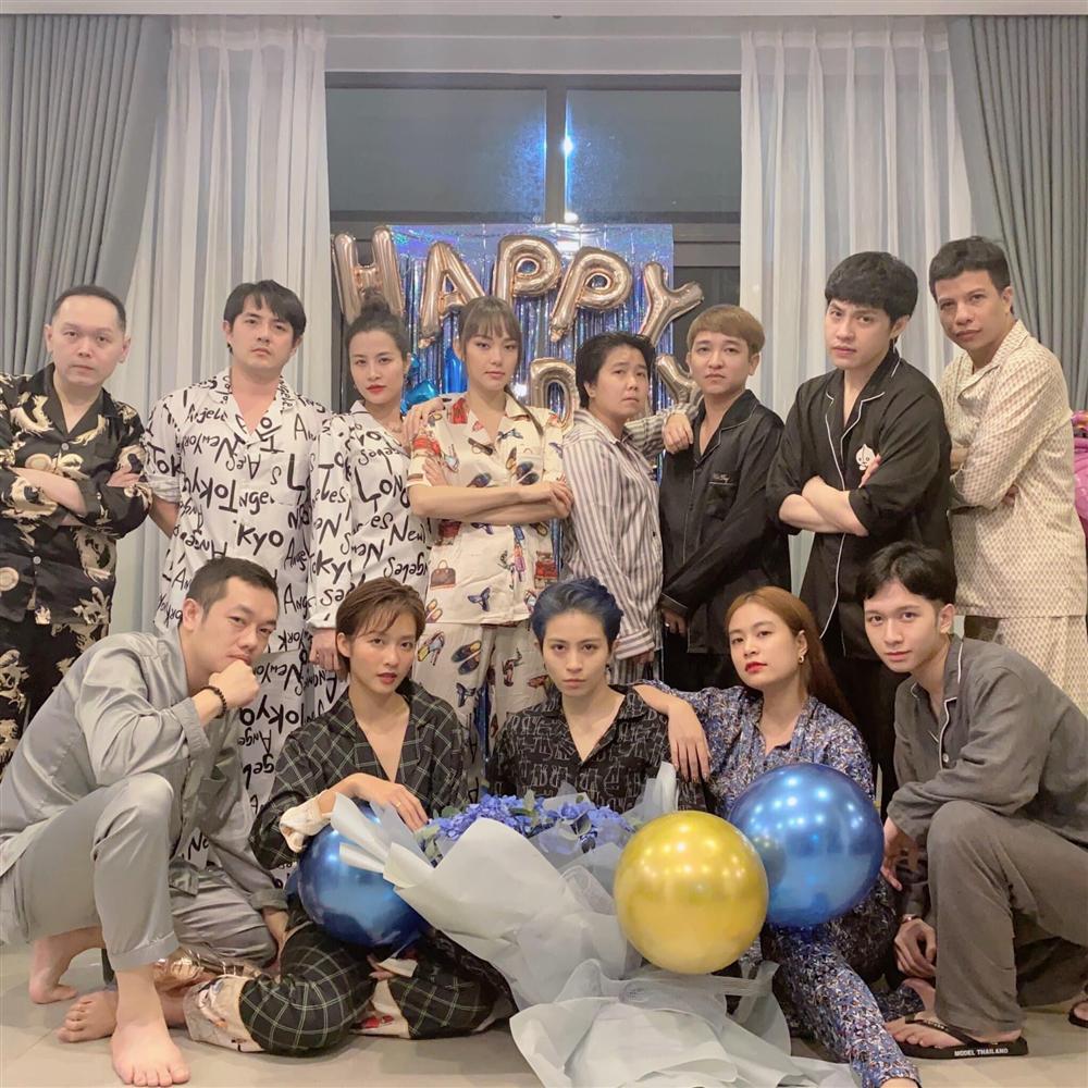 Hội bạn thân Gil Lê diện áo đồng điệu nhưng Mai Phương Thúy và Noo Phước Thịnh lại chiếm spotlight-2