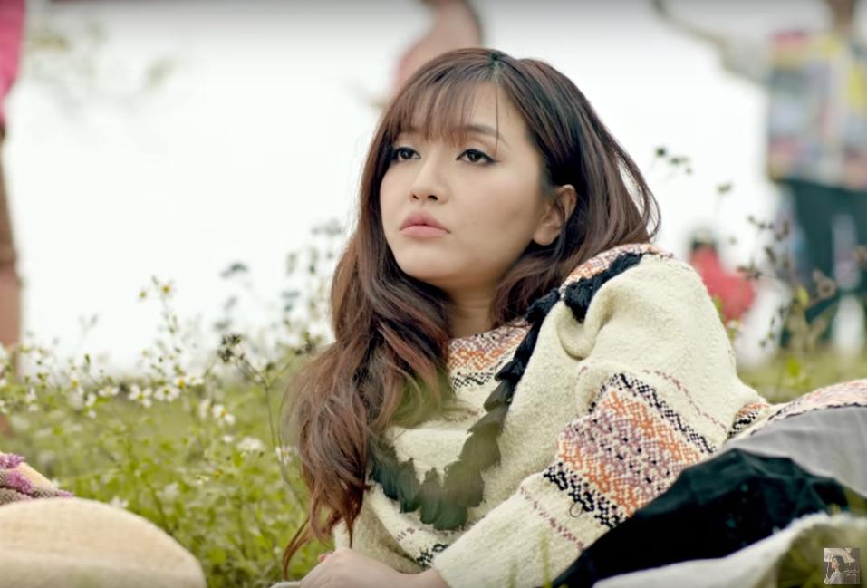 Vụ chàng trai ném nhẫn cầu hôn khi bị từ chối: Bích Phương phát biểu được vỗ tay rần rần-2