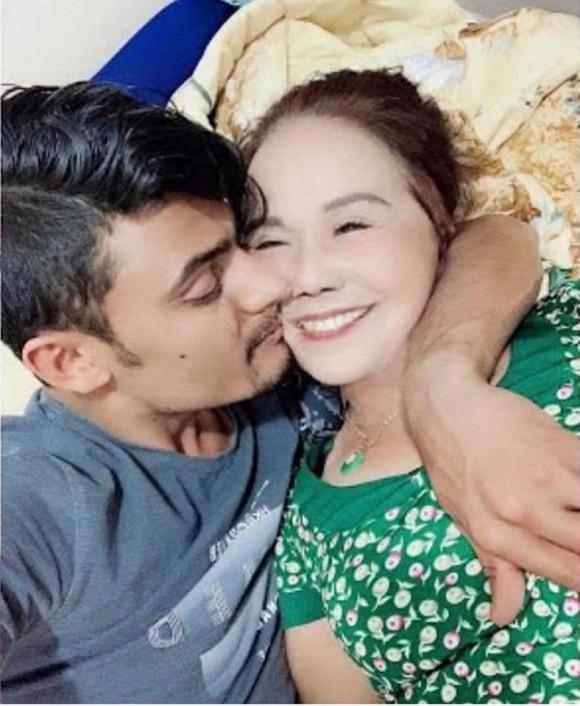 Bất ngờ thông tin chồng cô dâu 65 tuổi đã có việc mới, không còn làm phụ hồ-1