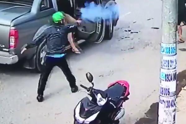 Tai nạn liên hoàn trên cầu Nhật Tân: 12 ô tô đâm nối đuôi, ùn tắc giao thông nghiêm trọng-2