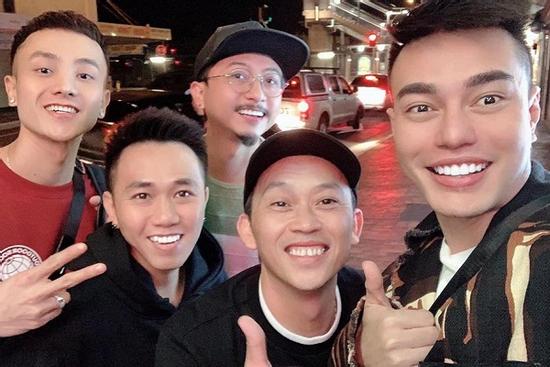 NSƯT Hoài Linh hồi teen, nổi bật bên đàn em làng hài