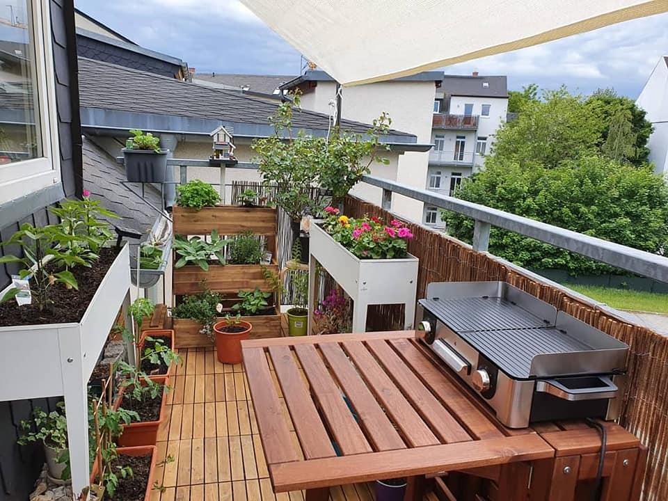 Góc ban công cực chill, mang đậm bóng dáng Hà Nội của cặp vợ chồng ở Đức-4