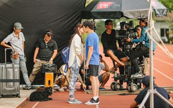 Phi công trẻ hôn Ninh Dương Lan Ngọc suốt 2 tiếng vẫn chưa là gì với Ngô Kiến Huy hôn Nhã Phương-6