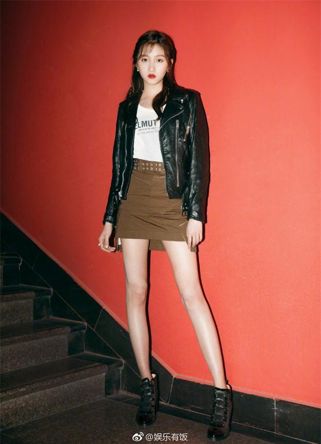 Cực phẩm Cbiz: Đôi chân 130cm của mỹ nhân vô danh đánh bại loạt sao hạng A đình đám-3