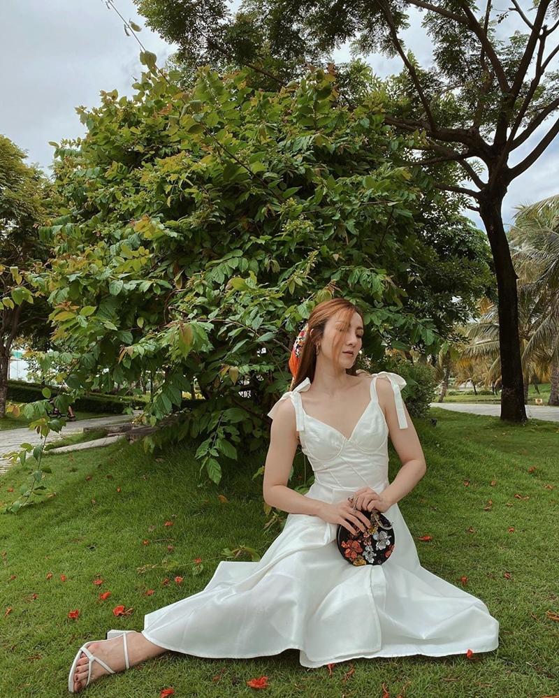 Lệ Quyên xách túi Hermès giữa bão hàng giả - Hương Giang e ấp gái mới lớn-9