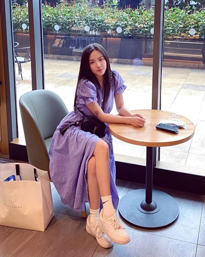 Chi Pu sexy - Phương Ly nữ tính bất ngờ khi cùng diện đầm tím-7