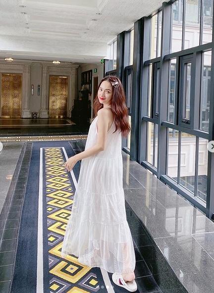 Lệ Quyên xách túi Hermès giữa bão hàng giả - Hương Giang e ấp gái mới lớn-2