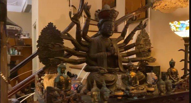 Trầm trồ trước không gian sống tràn ngập tượng Phật của Diva Thanh Lam và mẹ-6