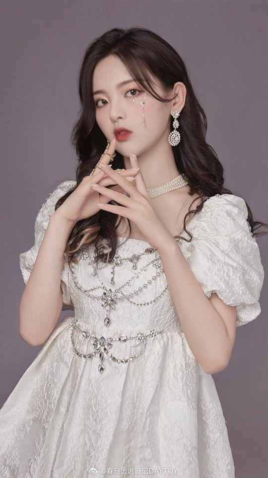 3 idol Trung Quốc bất tài vẫn nổi đình đám nhờ ô dù nâng đỡ-1