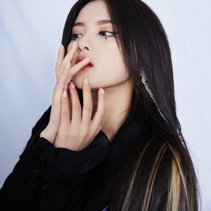 3 idol Trung Quốc bất tài vẫn nổi đình đám nhờ ô dù nâng đỡ-3