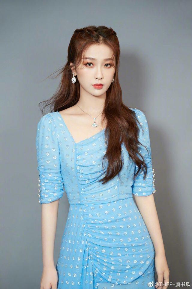 3 idol Trung Quốc bất tài vẫn nổi đình đám nhờ ô dù nâng đỡ-4