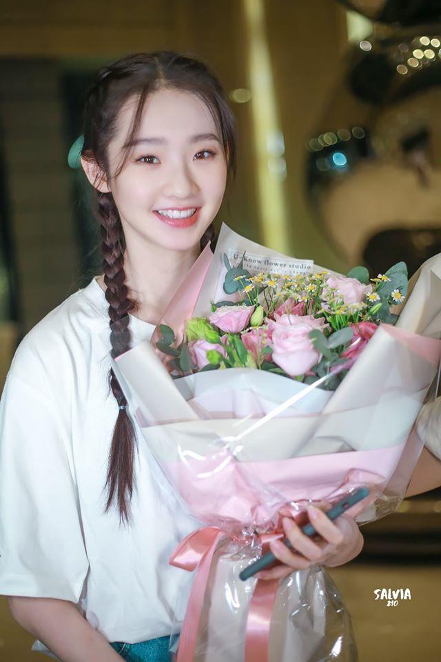 3 idol Trung Quốc bất tài vẫn nổi đình đám nhờ ô dù nâng đỡ-6