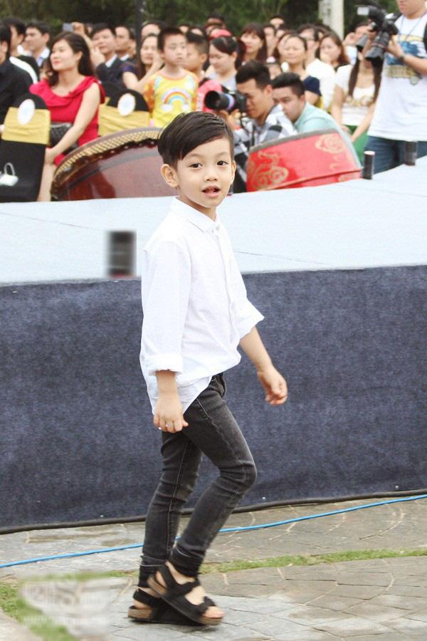 Quý tử của Hồ Ngọc Hà và Cường Đô La sống sung sướng cỡ nào?-6