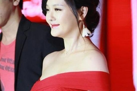 Hy sinh vì con cái như Từ Hy Viên: Thất nghiệp, béo gấp đôi thời con gái