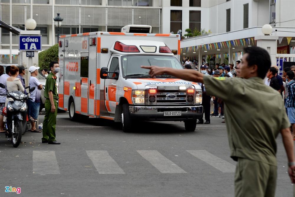 Bệnh nhân 91 lên máy bay bắt đầu hành trình về nước-4