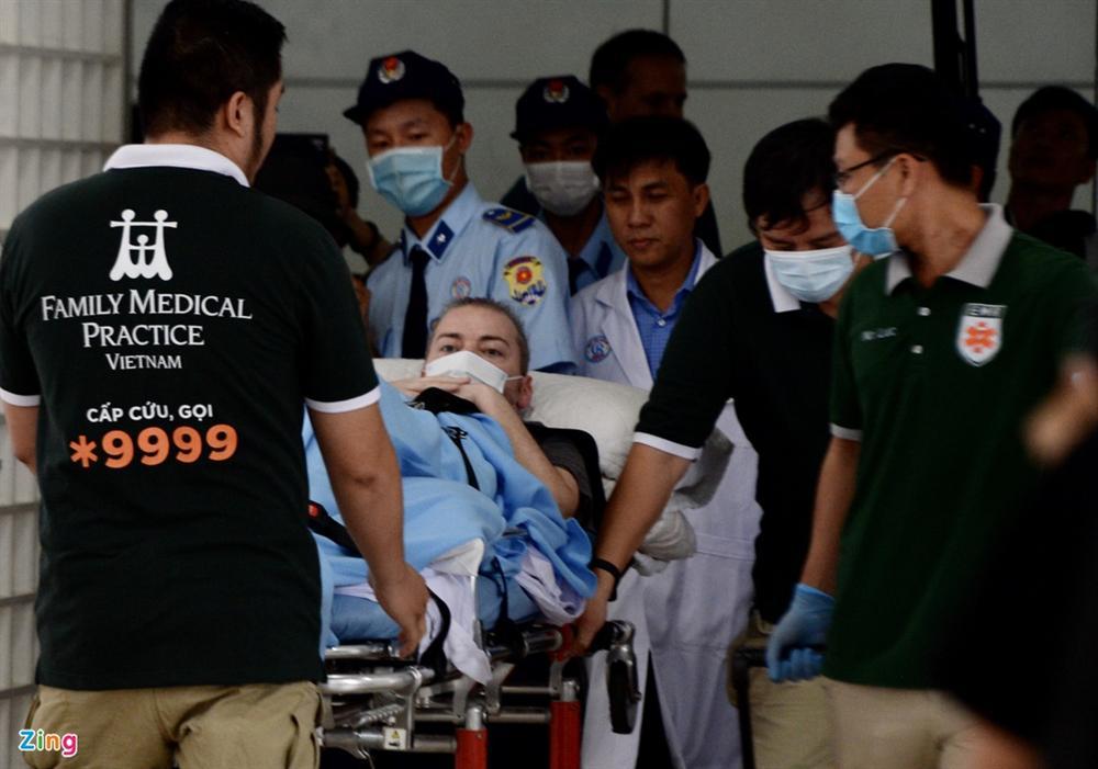 Bệnh nhân 91 lên máy bay bắt đầu hành trình về nước-10